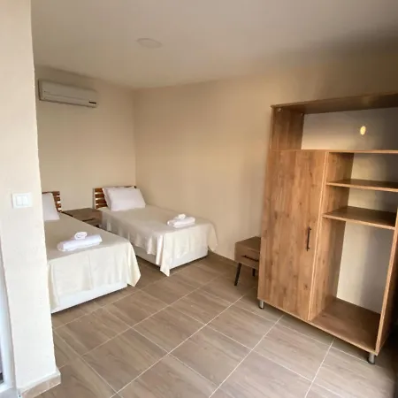 Elma Bungalow * Ayvalı